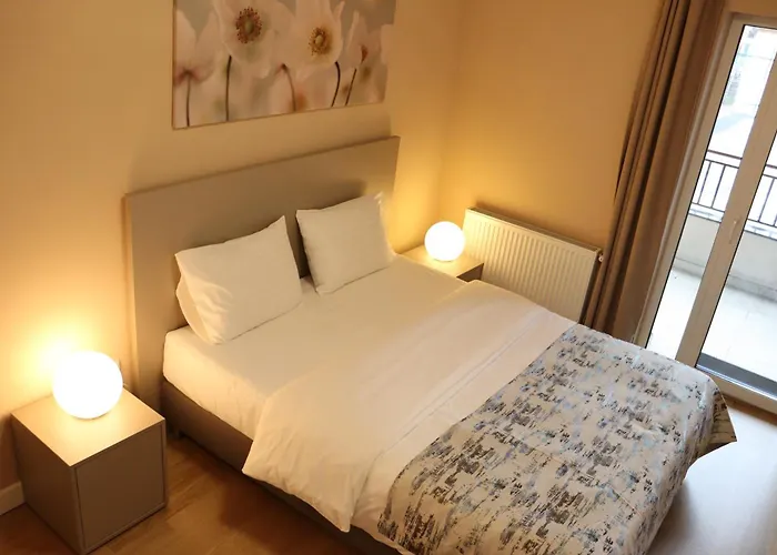Platinia Home